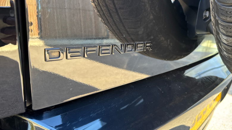 Land Rover Defender 3.0 D250 X-Dynamic HSE 110 5dr Auto Diesel Estate